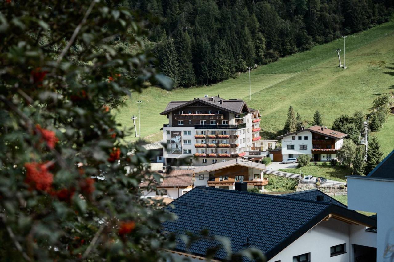 Aktivhotel Feichtner Hof Kaunertal Extérieur photo